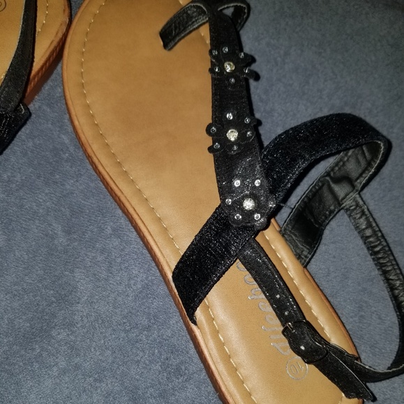 Sandals - Picture 2 of 2